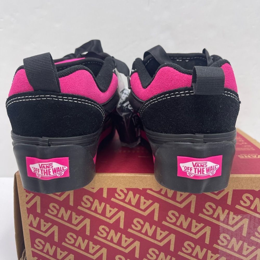 Vans Knu Stack
Vintage Satin Black/Pink
VN000CP6B9P Platform Sneakers - Picture 5 of 16